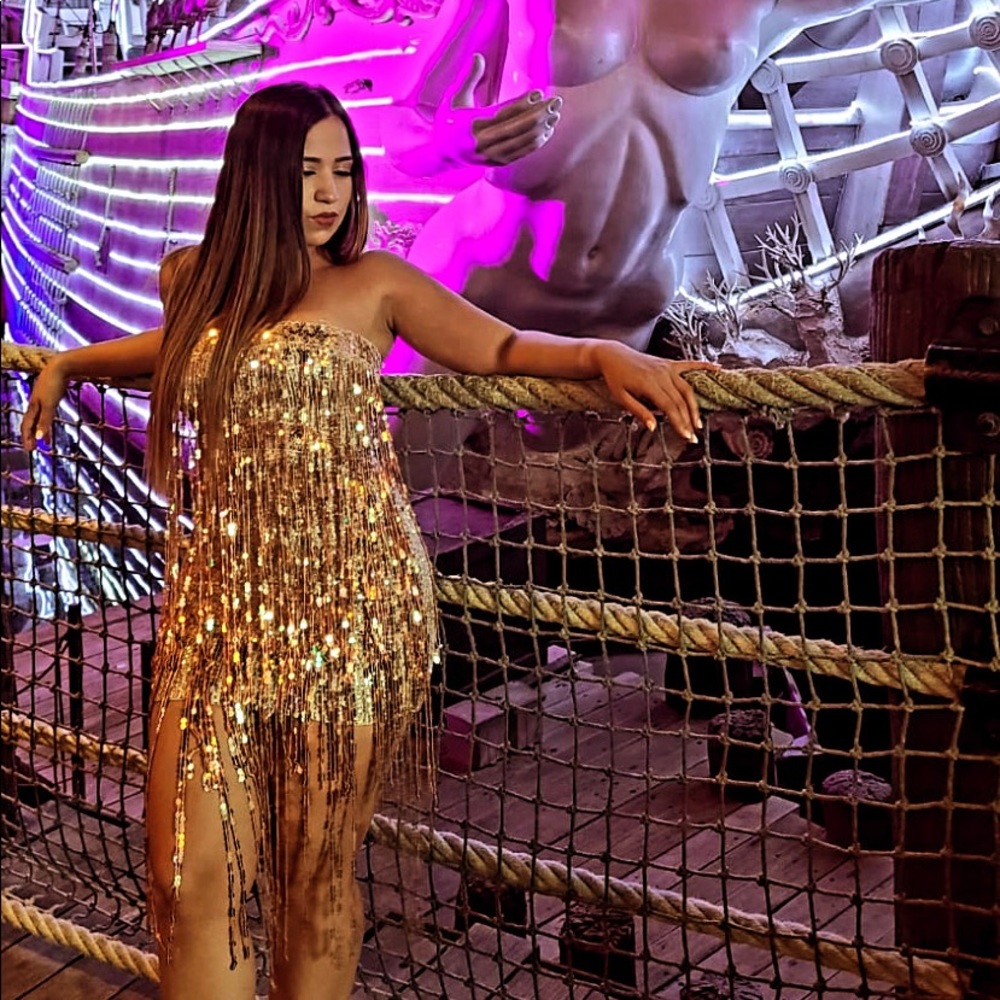 Vestido nuevo . Solo una puesta !
